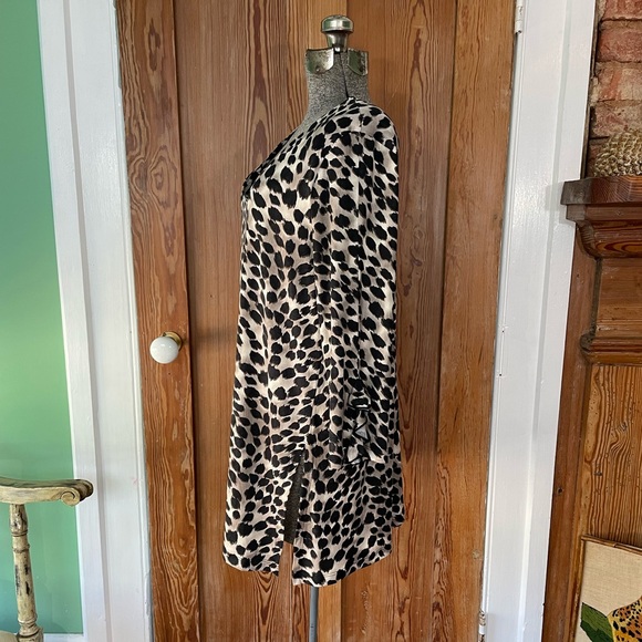 Clara Sunwoo Flutter Cuff Side Vent Cheetah Print 3/4 Sleeve Tunic - Sz M - Picture 5 of 11